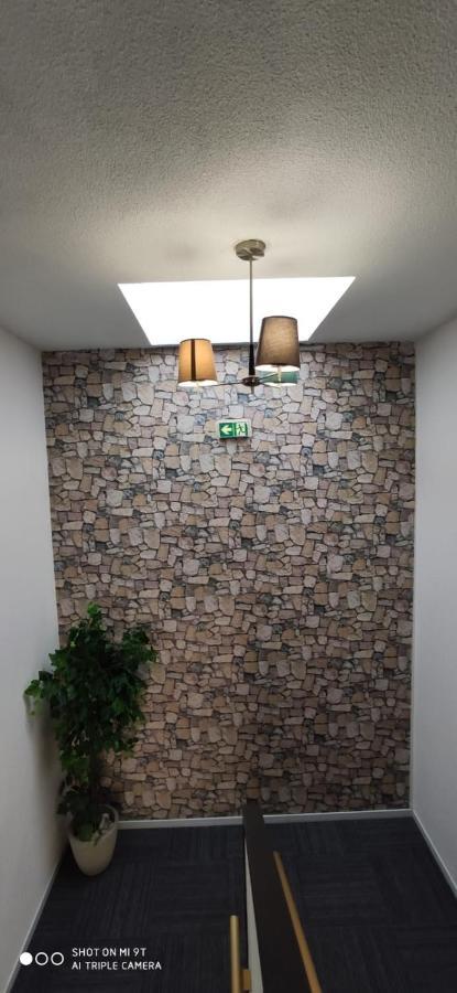 Glisy Hotel Dış mekan fotoğraf